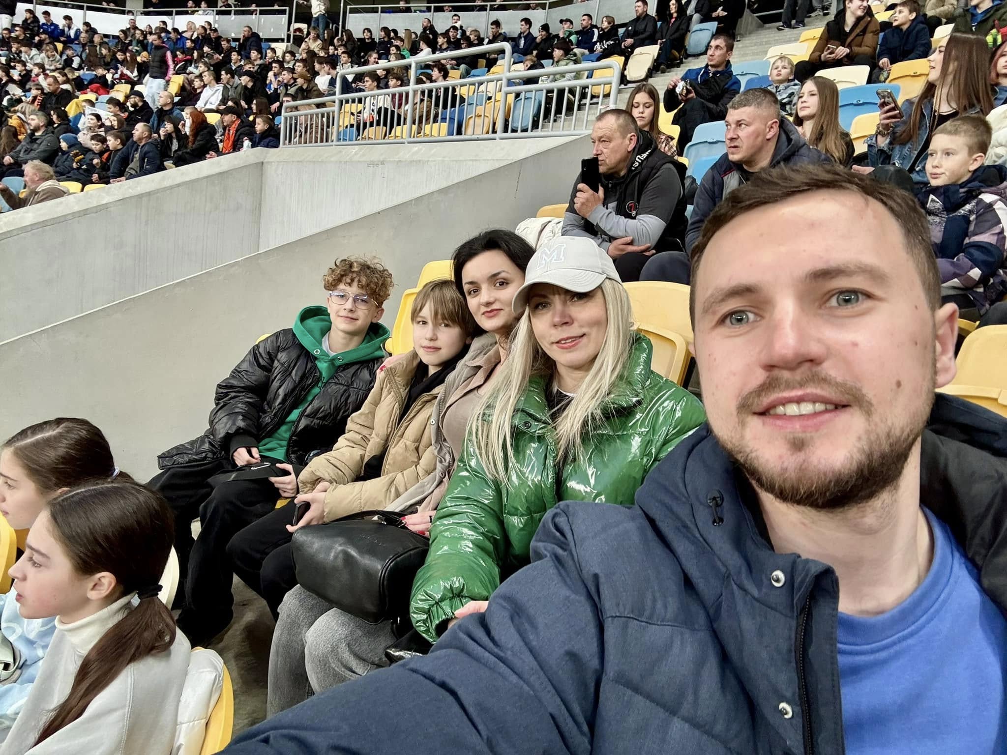 Футбол об’єднує!